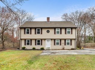 35 Wood Ave, North Andover, MA 01845
