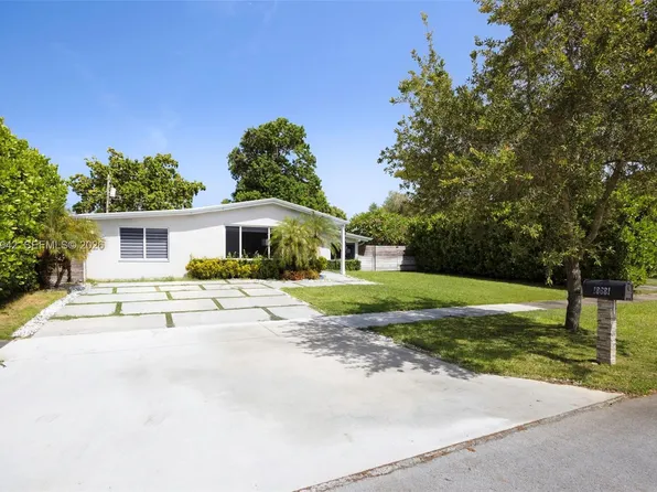 18681 Belview Dr, Cutler Bay, FL 33157