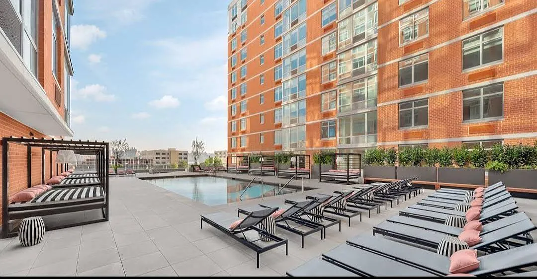 1 bed, 1.5 bath, 1000 sqft, $4,555 — Photo 1