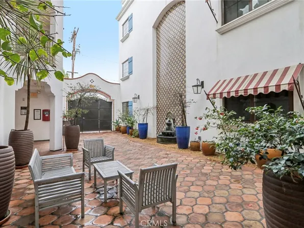 13308 Valleyheart Dr APT 201, Sherman Oaks, CA 91423