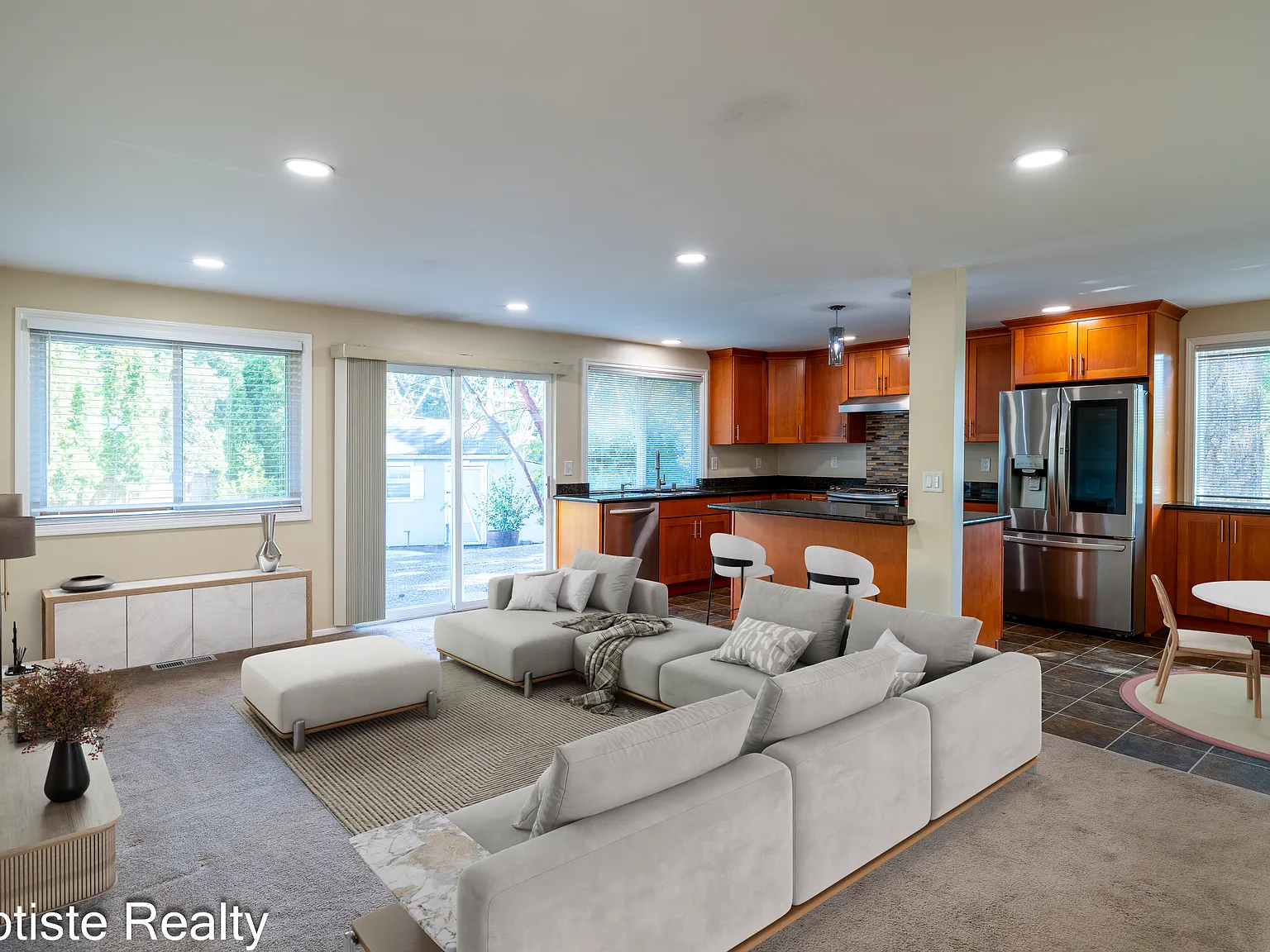 4 bed, 1610 sqft, $3,650 — Photo 3