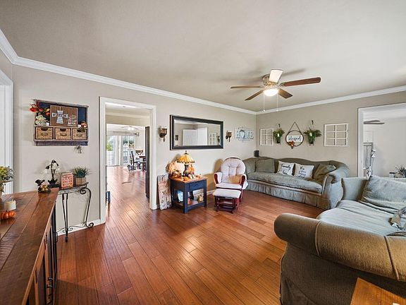 4th image of 266 Hillcrest Avenue