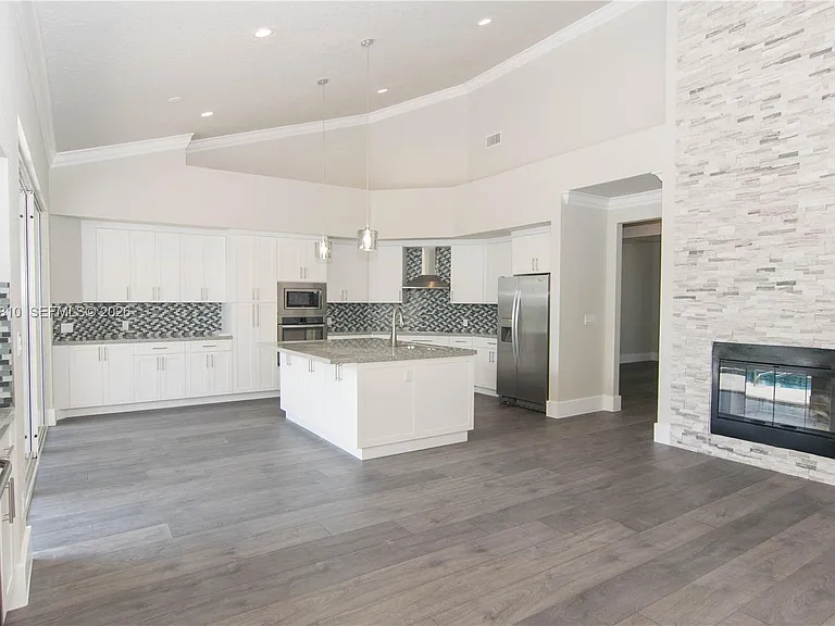 3799 Lancewood Dr — Photo 7