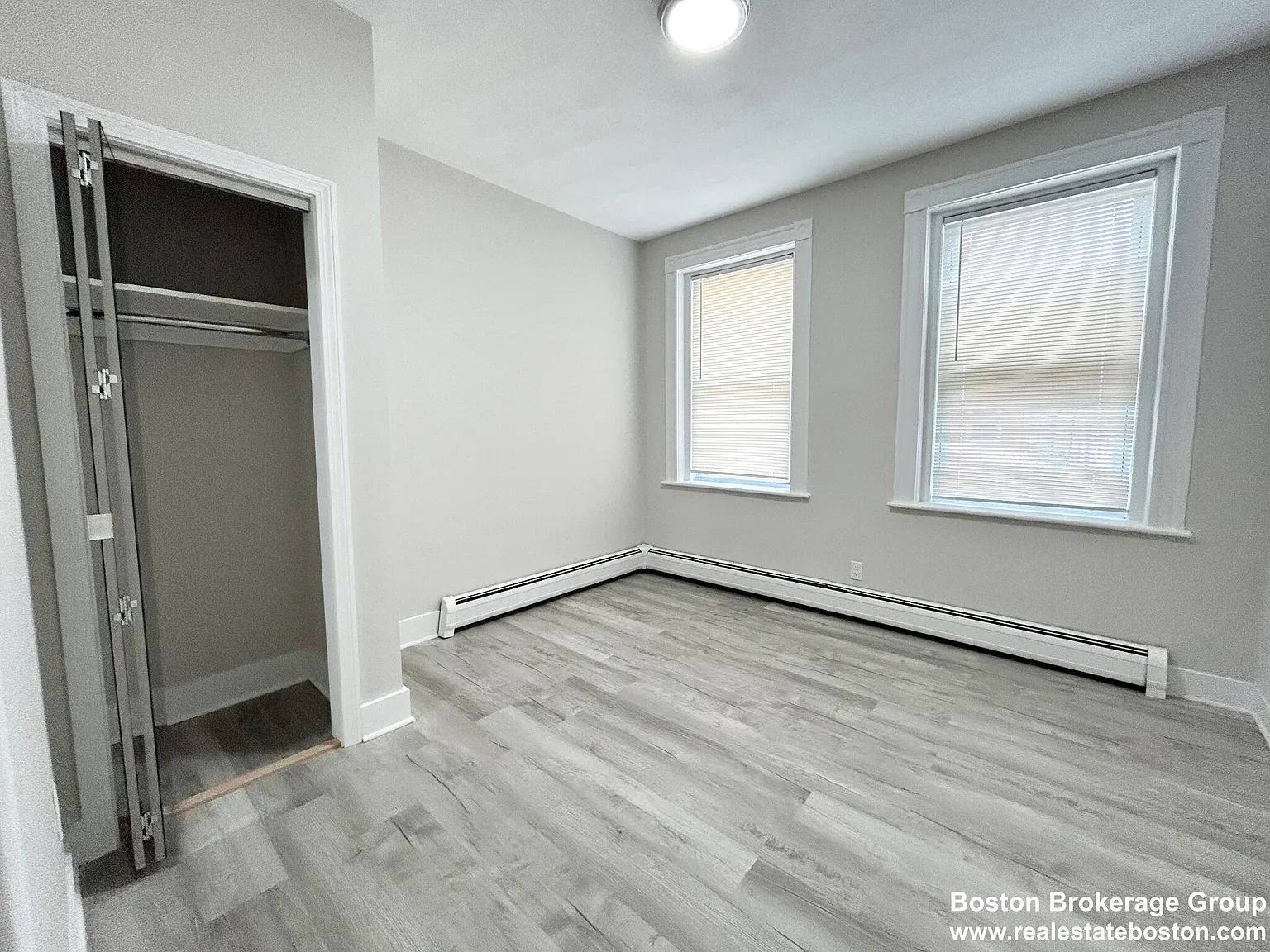 2 bed, 999 sqft, $2,200 — Photo 4