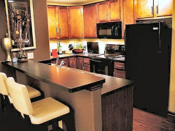 5th image of 2849 W Drexel Ave Unit 618