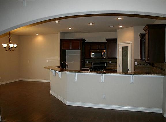 4th image of 728 Belken Pl