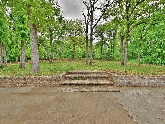 5th image of 1808 Deason Dr