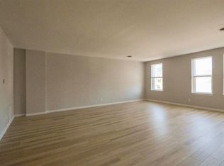 2416 S 16th St #5686256D2, Omaha, NE 68108