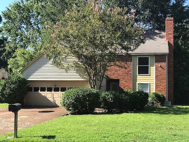 6992 Redfield Dr