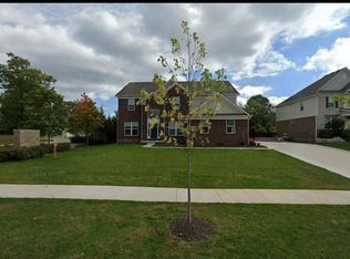 4503 Twin Beach Ct, West Bloomfield, MI 48323