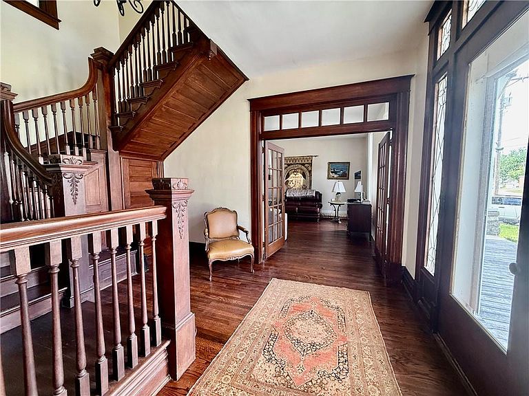 Listing photo 4