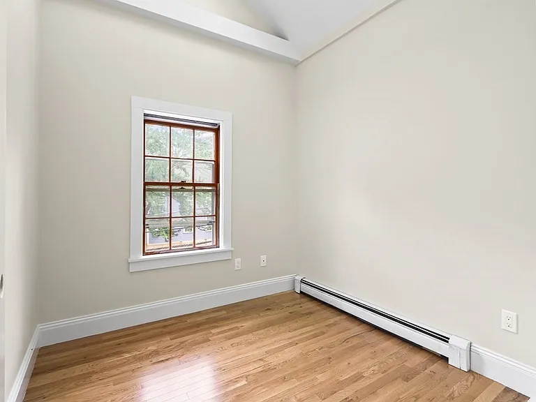 50 Roberts Rd — Photo 13