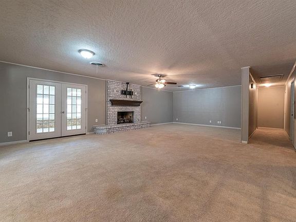 3rd image of 7870 Weaver Dr
