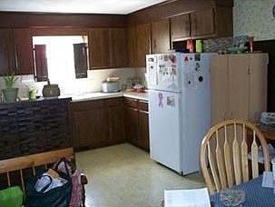 5th image of 10 Deerfield Dr