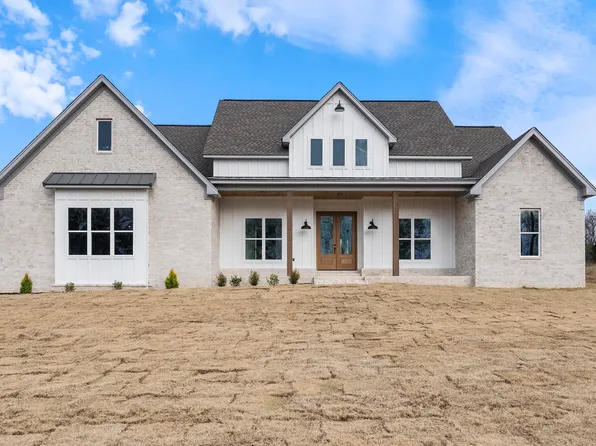 8 Lowell Ln, Greenbrier, AR 72058