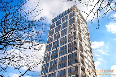 Rented by aptsandlofts.com