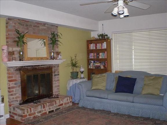 4th image of 4825 F Pkwy