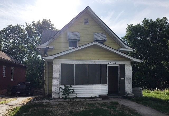 1st image of 94 S 15th St