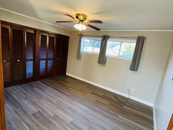 5th image of 218 N Willow Ave #6