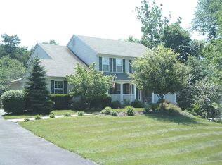 7 Edgemont Ln, Langhorne, PA 19047