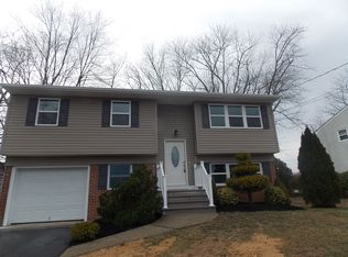 592 Pennsylvania Ave, Brick, NJ 08724