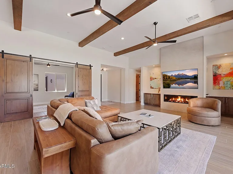 6896 E Lomas Verdes Dr — Photo 8
