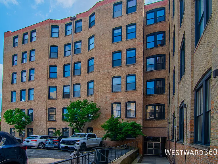 525 N Halsted St #207 — Photo 1