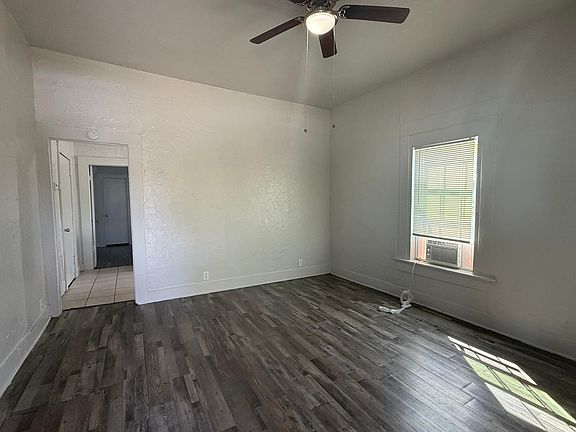 3rd image of 1412 NW 22nd St #1414
