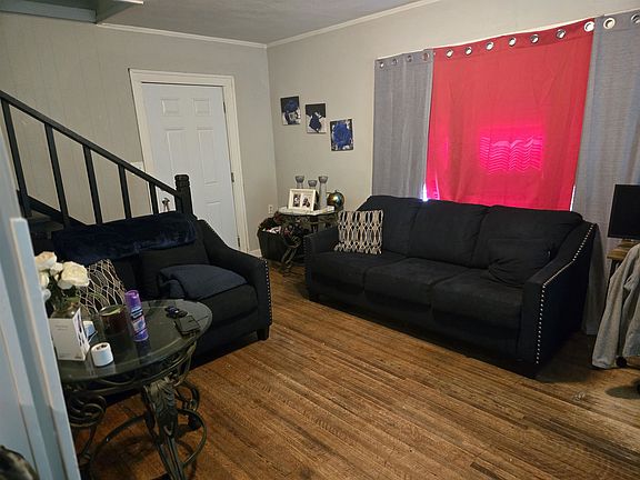 4th image of 313 Soper Ave