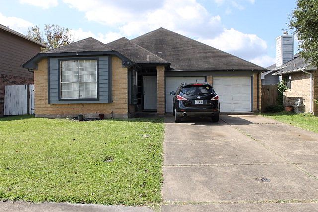 1st image of 201 Almond Dr
