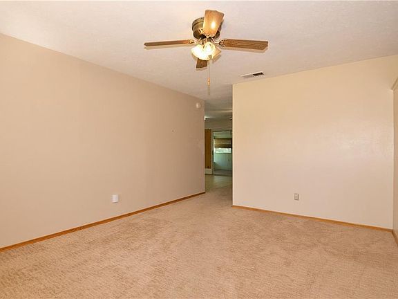 4th image of 3069 Windmill Ln