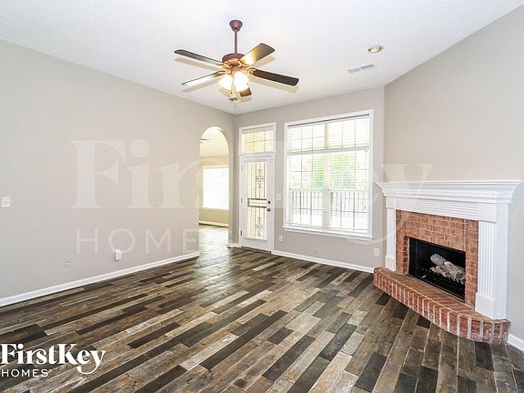 3rd image of 1615 Farkleberry Dr