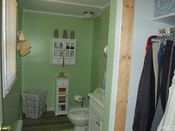 2nd image of 739 N Horseshoe Lake Dr