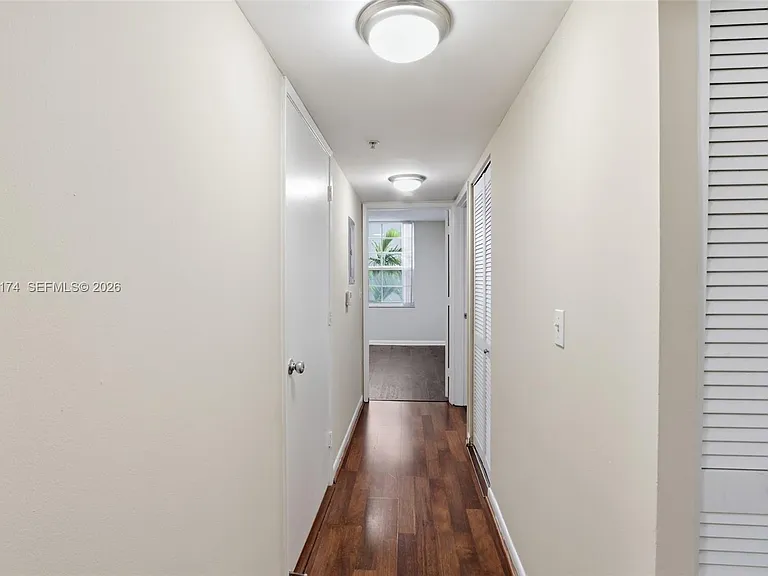 520 SE 5th Ave #2403 — Photo 32