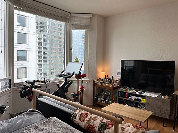 3rd image of 201 Harrison St APT 900