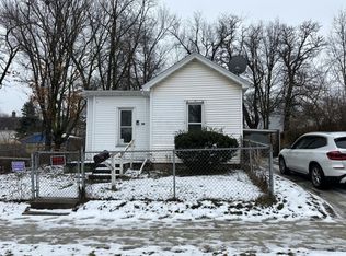 912 W Front St, Bloomington, IL 61701