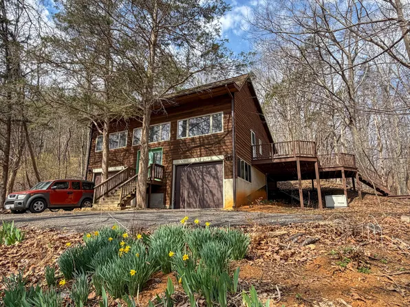 448 Hollow Ln, Lexington, VA 24450