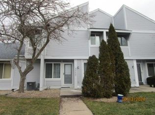 3460 Scots Pine Way UNIT 46, Portage, MI 49024