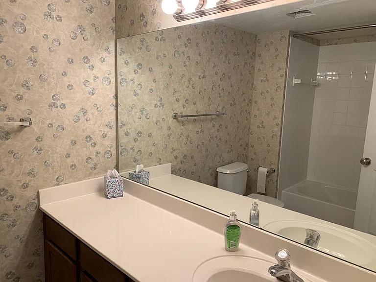8020 N Drury Ave #3D — Photo 2
