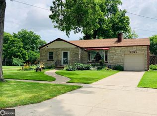 2024 Highland Ave, Burlington, IA 52601