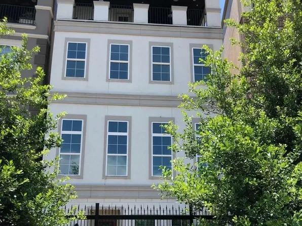 827 Dunleigh Meadows Ln, Houston, TX 77055