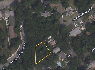 Lexington Ave, Patchogue, NY 11772
