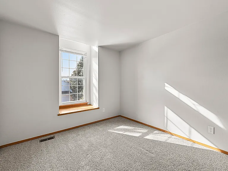 3640 Mountainside Dr — Photo 7