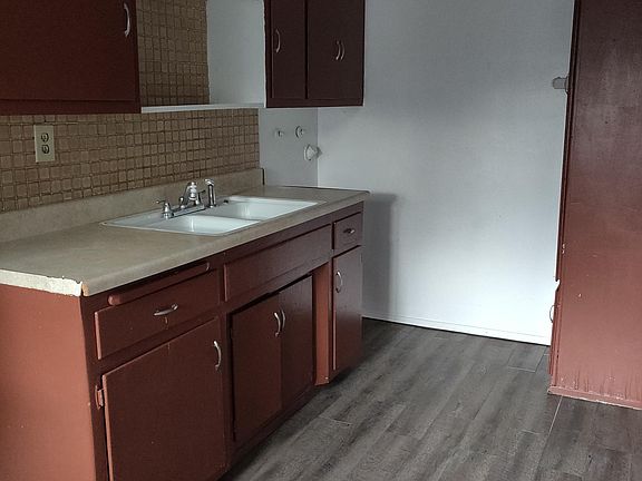 5th image of 4038 1/2 Sequoia St
