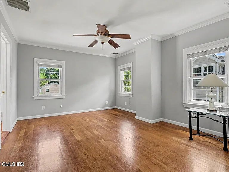 97 Riverside Ave — Photo 11
