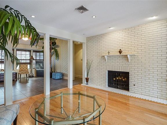 4th image of 3705 Tolmas Dr
