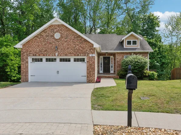 320 David Dr, Clarksville, TN 37040