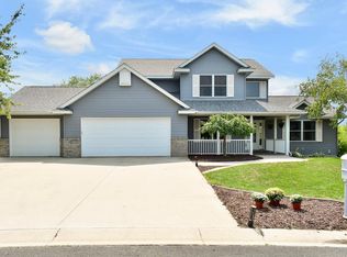 1314 Whispering Hills Dr, Saint Charles, MN 55972