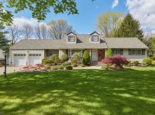3 Ulysses St, Parsippany, NJ 07054