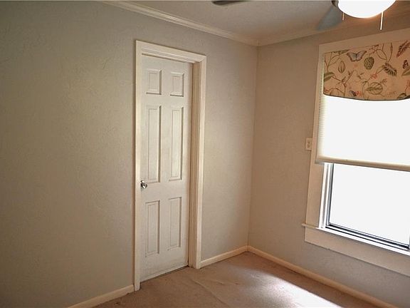 3rd image of 8986 Julie St